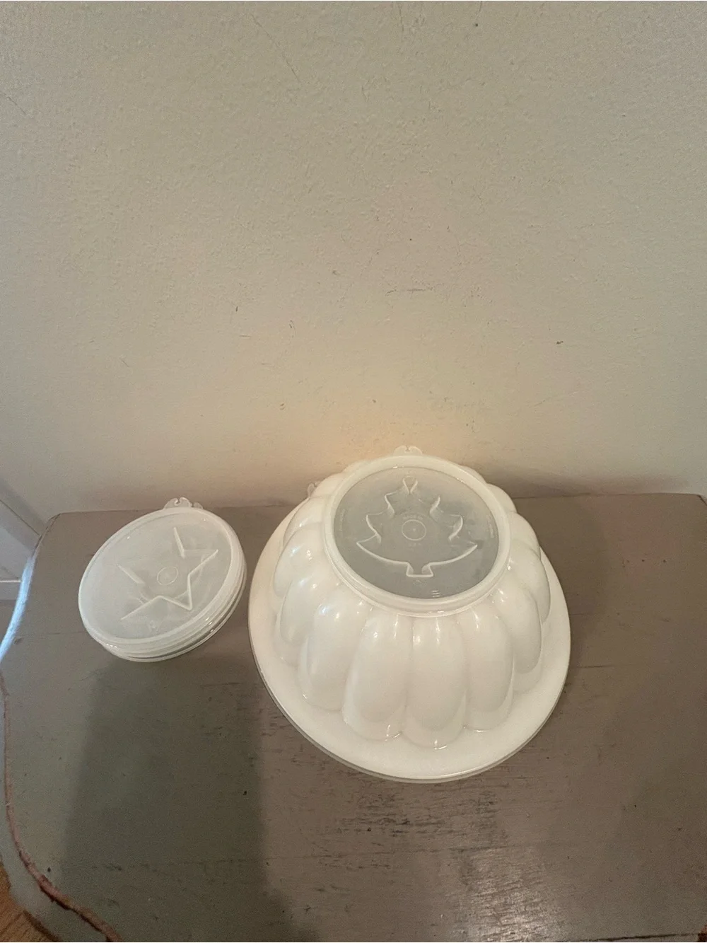 VTG Tupperware Jel-N-Serve Jello Mold With Four Inserts